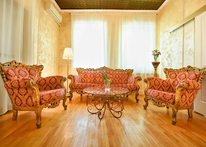 Centrally Located 2Br Apartment With Balcony & Unique Design