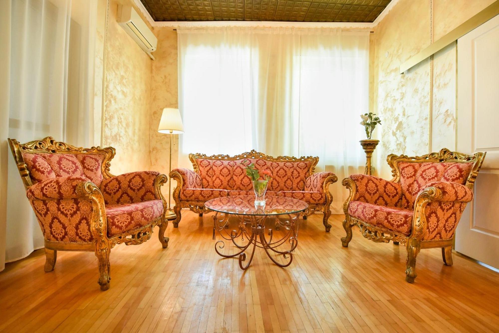 Centrally Located 2br With Balcony & Unique Design
