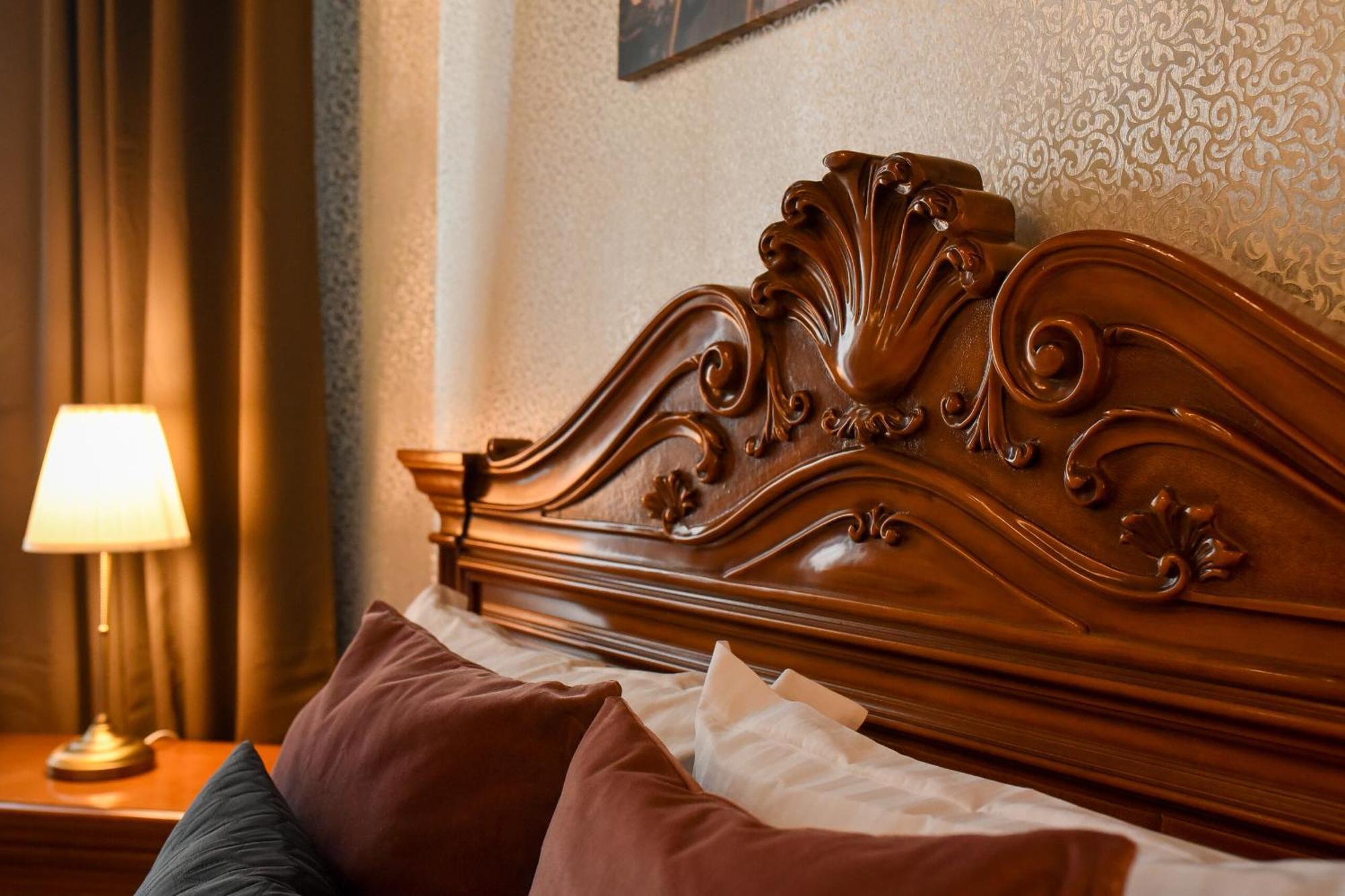 Centrally Located 2br With Balcony & Unique Design Appartamento Bucarest