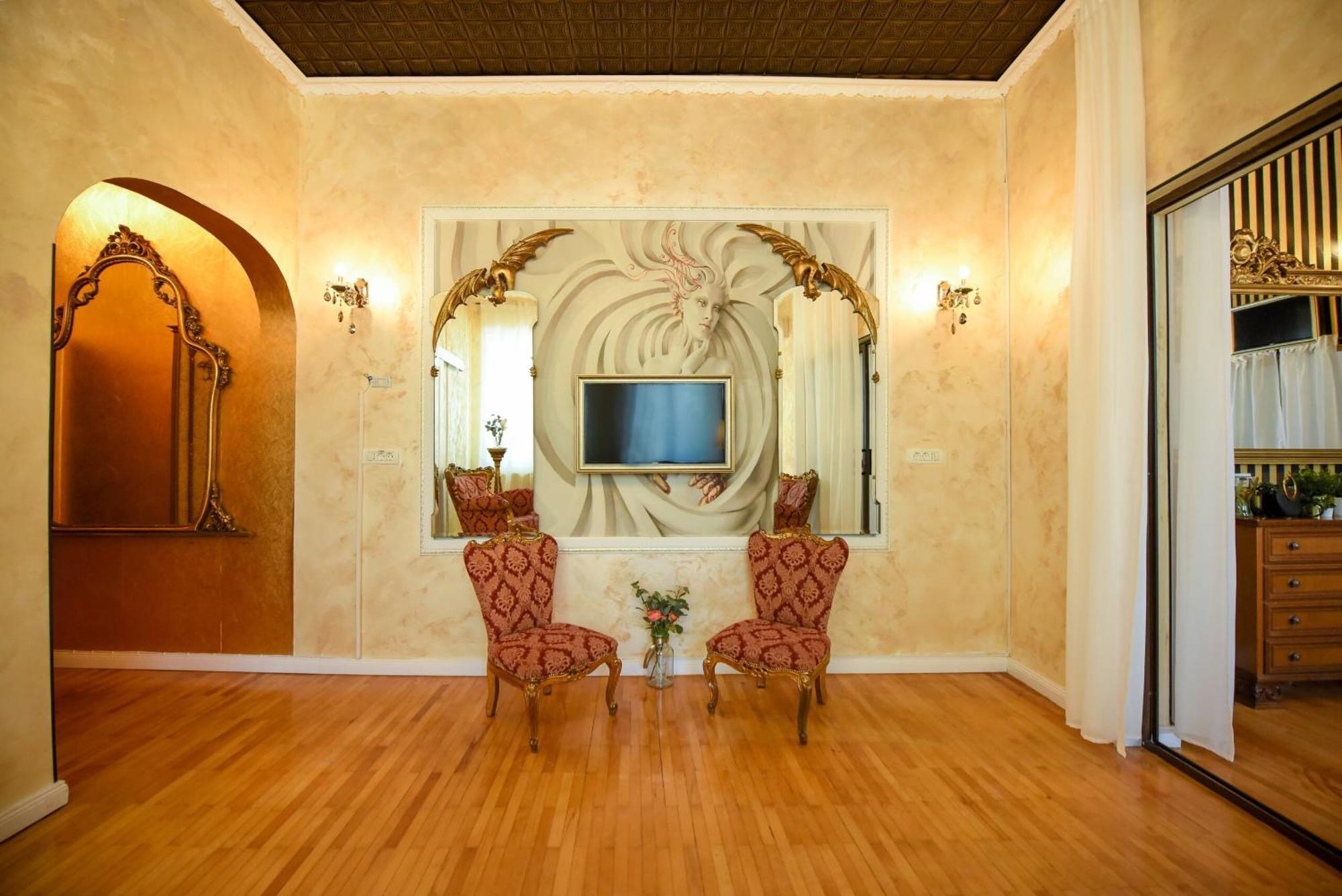 Appartamento Centrally Located 2br With Balcony & Unique Design *