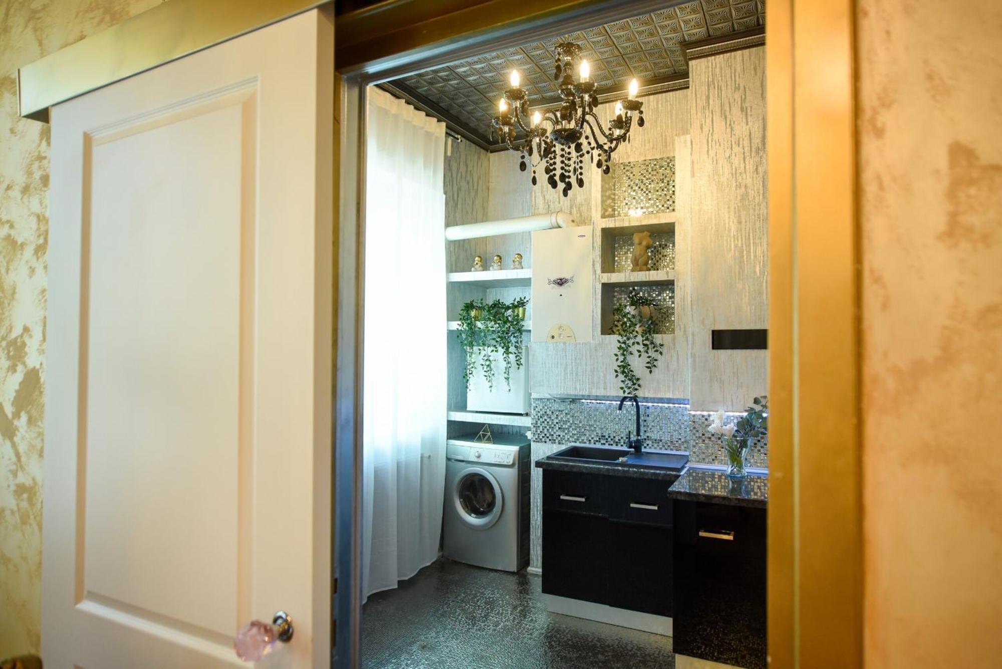 Centrally Located 2br With Balcony & Unique Design