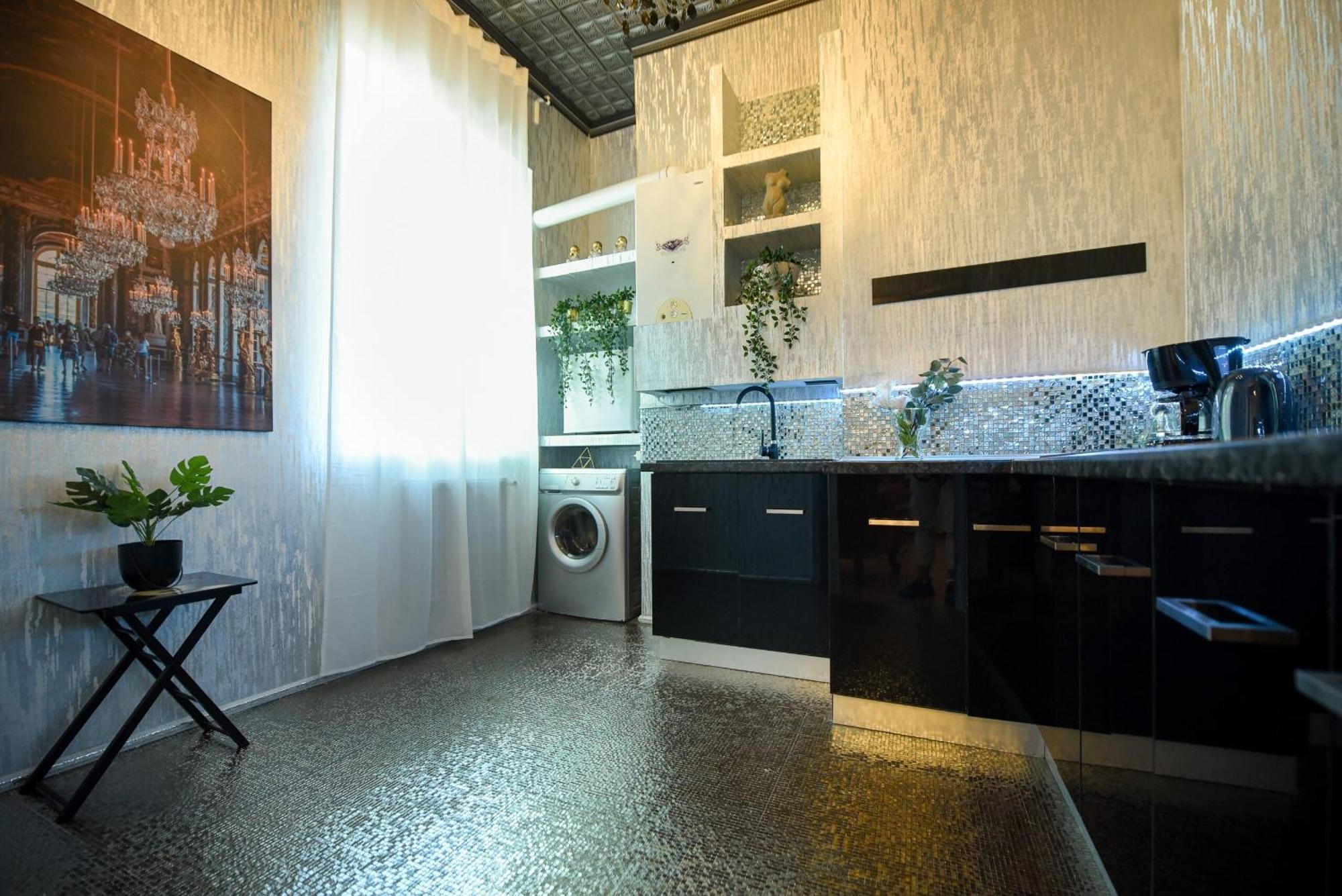 Centrally Located 2br With Balcony & Unique Design 公寓 布加勒斯特