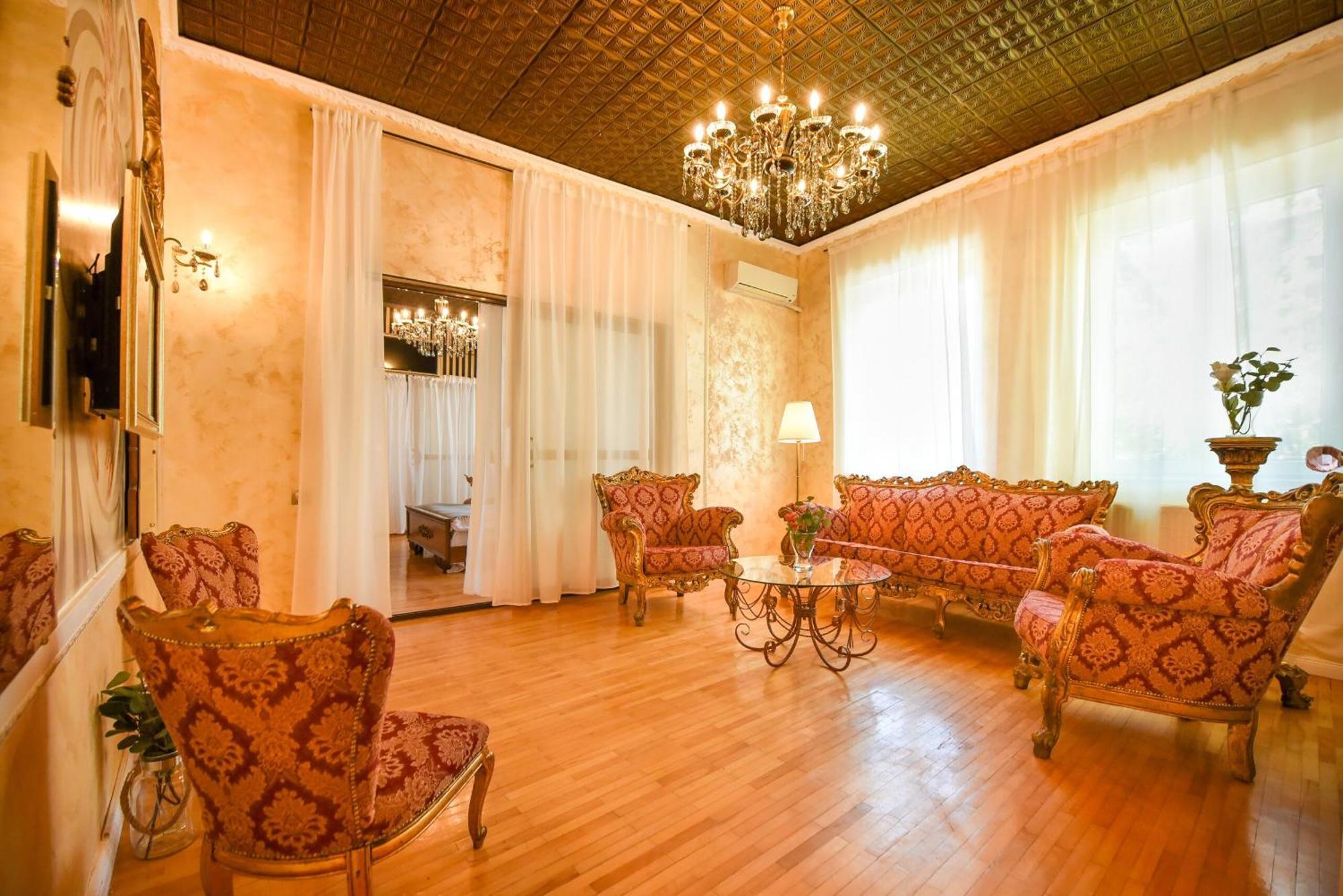 Centrally Located 2br With Balcony & Unique Design 公寓 布加勒斯特